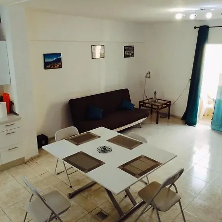Δωμάτια σε οικογενειακή κατοικία Tenerife